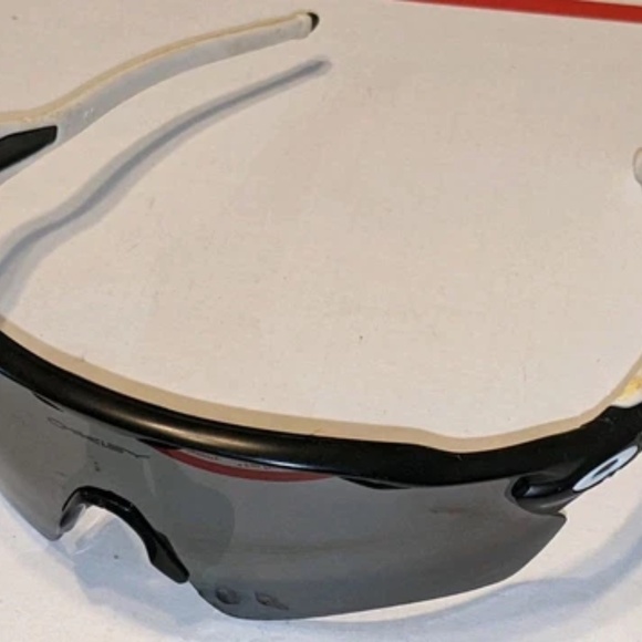 Oakley Radar EV SUNGLASSES ~READ~ Damaged - Picture 1 of 9